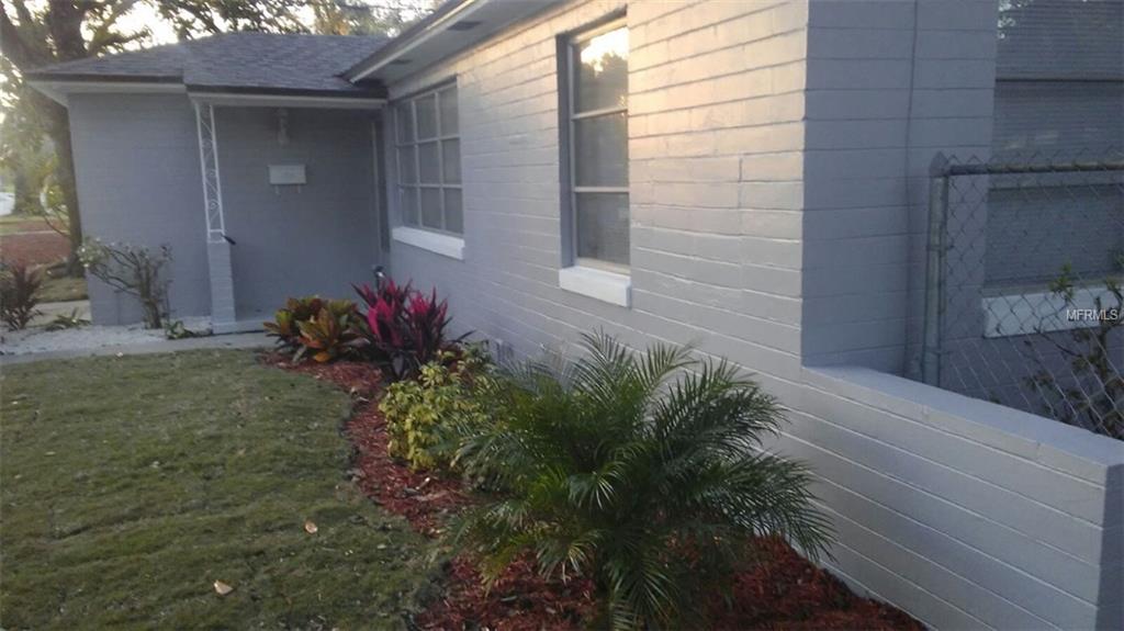 2009 STANLEY STREET, ORLANDO, Florida 32803, 3 Bedrooms Bedrooms, 6 Rooms Rooms,2 BathroomsBathrooms,Residential,For sale,STANLEY,O5551743