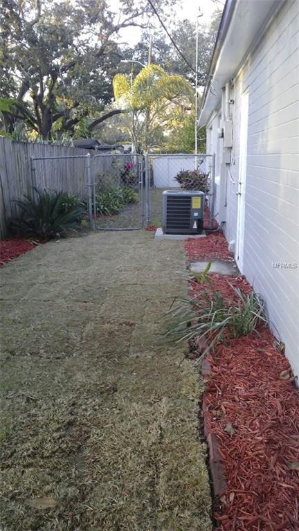 2009 STANLEY STREET, ORLANDO, Florida 32803, 3 Bedrooms Bedrooms, 6 Rooms Rooms,2 BathroomsBathrooms,Residential,For sale,STANLEY,O5551743