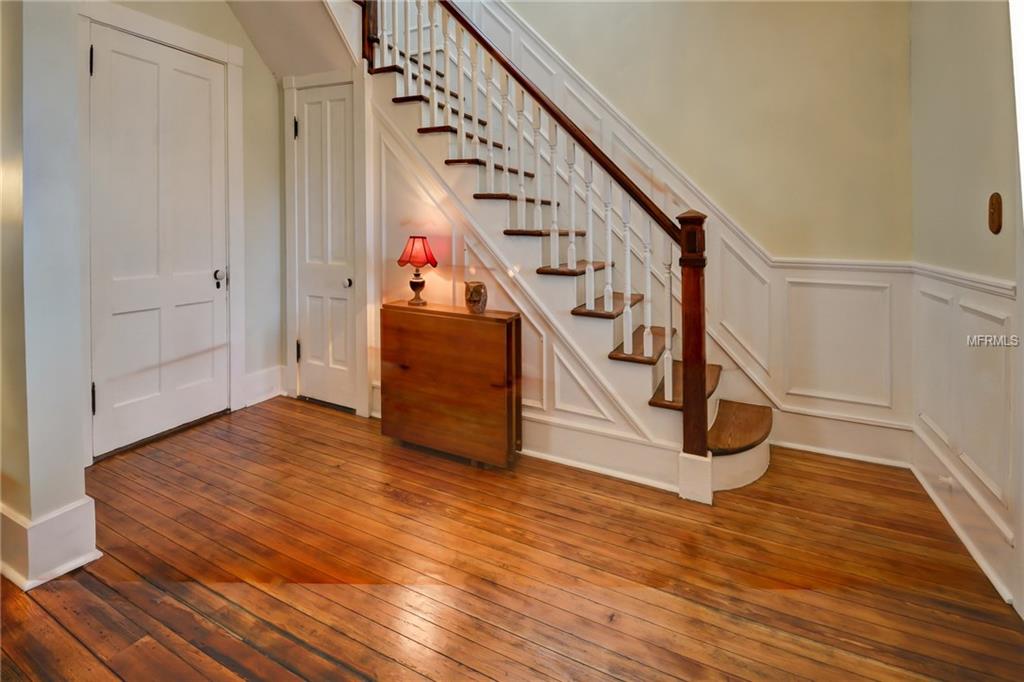 113 N PREVATT AVENUE, LAKE HELEN, Florida 32744, 4 Bedrooms Bedrooms, 9 Rooms Rooms,2 BathroomsBathrooms,Residential,For sale,PREVATT,V4722511