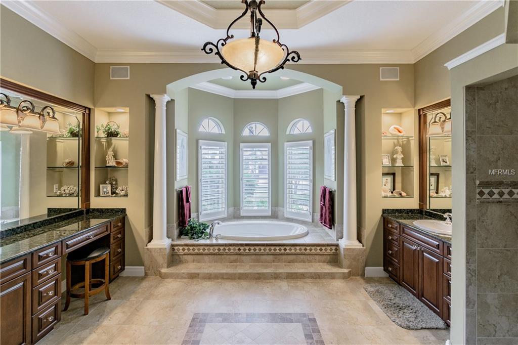 455 STARFIRE CAUSEWAY, OLDSMAR, Florida 34677, 5 Bedrooms Bedrooms, 11 Rooms Rooms,5 BathroomsBathrooms,Residential,For sale,STARFIRE,U7845683