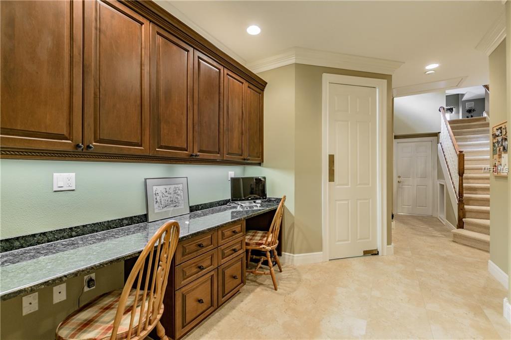 455 STARFIRE CAUSEWAY, OLDSMAR, Florida 34677, 5 Bedrooms Bedrooms, 11 Rooms Rooms,5 BathroomsBathrooms,Residential,For sale,STARFIRE,U7845683