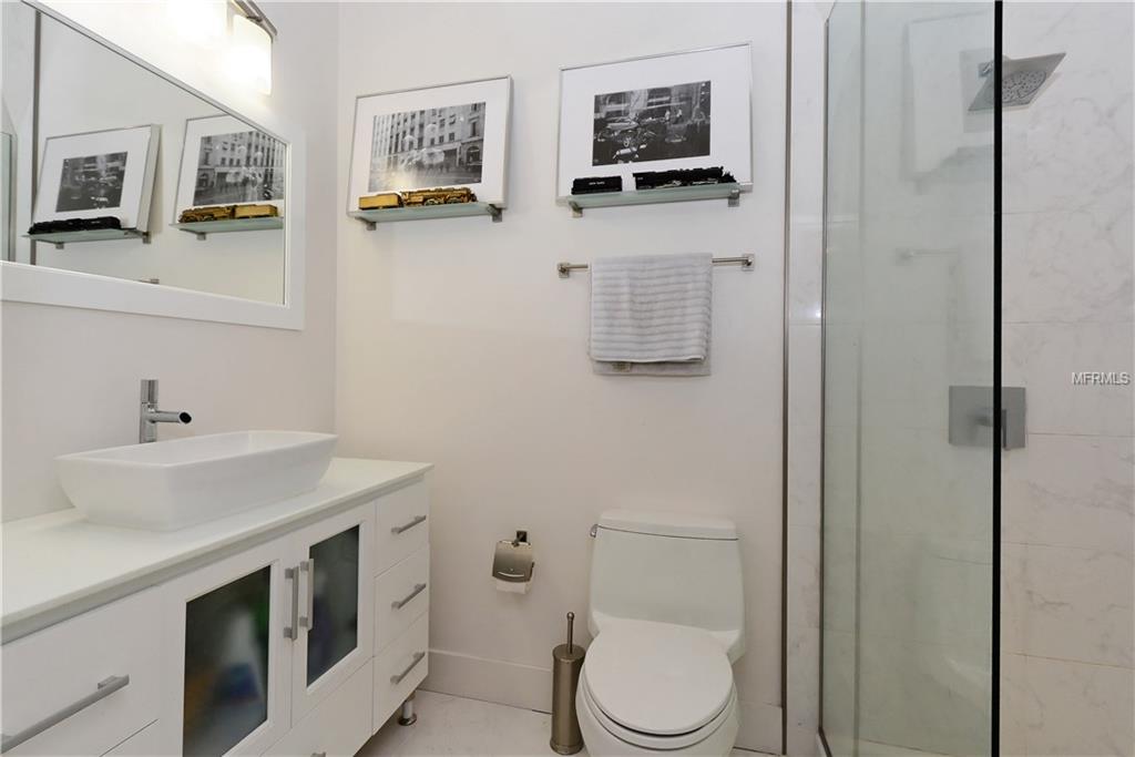 603 42ND STREET, SARASOTA, Florida 34234, 2 Bedrooms Bedrooms, 5 Rooms Rooms,3 BathroomsBathrooms,Residential,For sale,42ND,A4209754