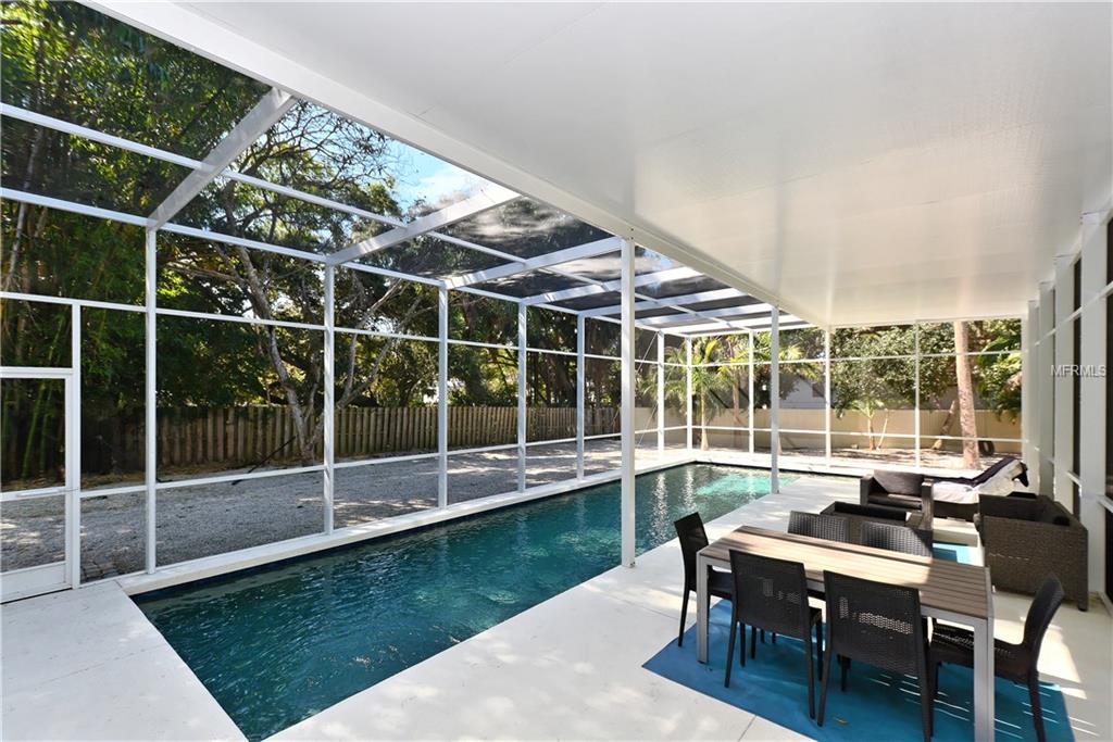 603 42ND STREET, SARASOTA, Florida 34234, 2 Bedrooms Bedrooms, 5 Rooms Rooms,3 BathroomsBathrooms,Residential,For sale,42ND,A4209754