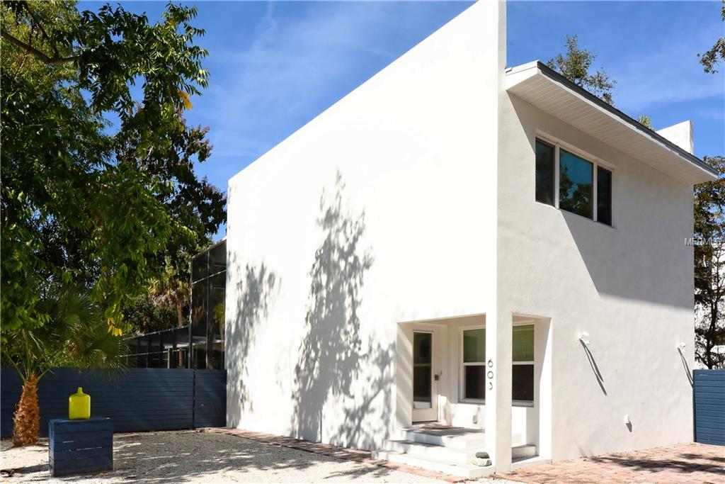 603 42ND STREET, SARASOTA, Florida 34234, 2 Bedrooms Bedrooms, 5 Rooms Rooms,3 BathroomsBathrooms,Residential,For sale,42ND,A4209754