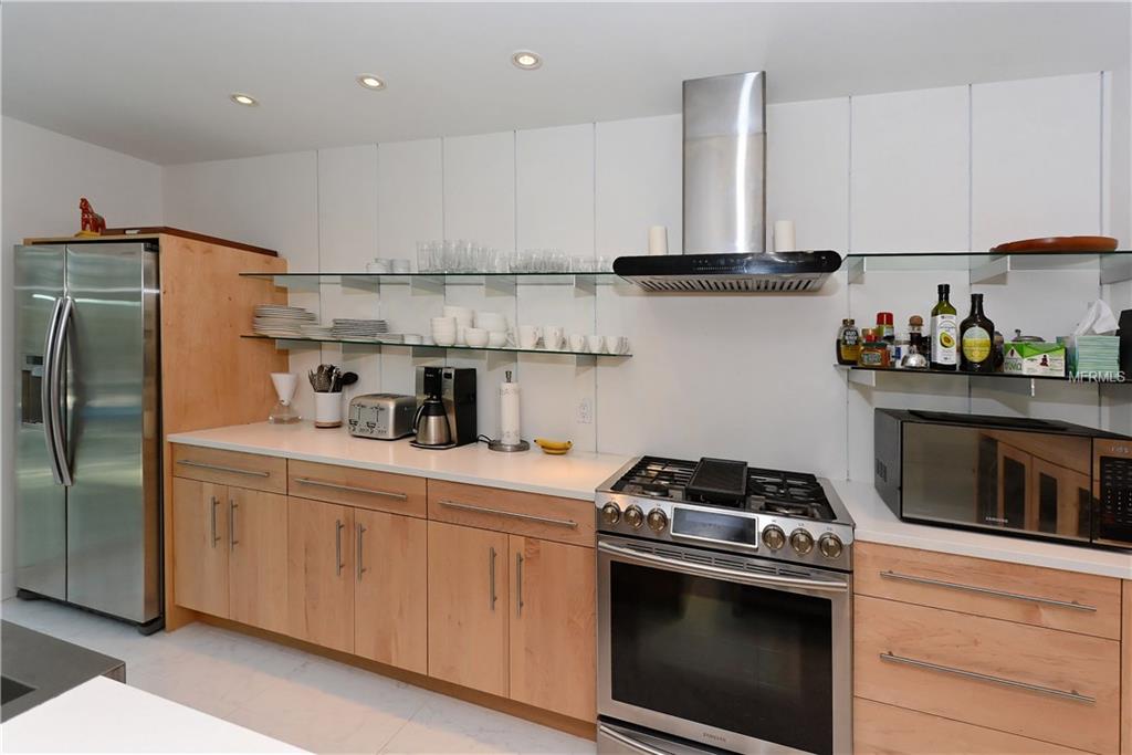 603 42ND STREET, SARASOTA, Florida 34234, 2 Bedrooms Bedrooms, 5 Rooms Rooms,3 BathroomsBathrooms,Residential,For sale,42ND,A4209754