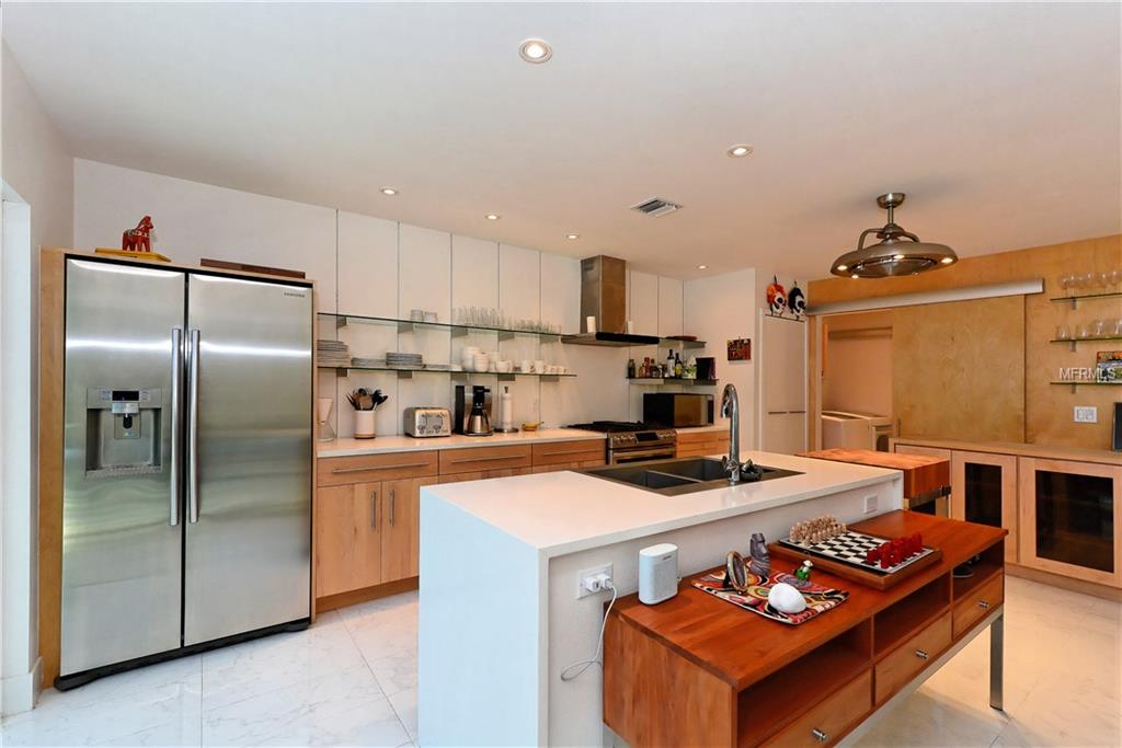 603 42ND STREET, SARASOTA, Florida 34234, 2 Bedrooms Bedrooms, 5 Rooms Rooms,3 BathroomsBathrooms,Residential,For sale,42ND,A4209754