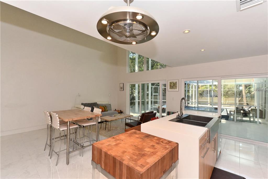 603 42ND STREET, SARASOTA, Florida 34234, 2 Bedrooms Bedrooms, 5 Rooms Rooms,3 BathroomsBathrooms,Residential,For sale,42ND,A4209754