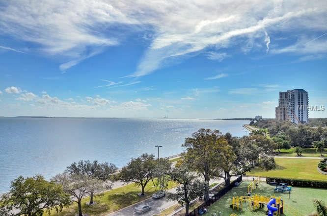 3301 BAYSHORE BOULEVARD, TAMPA, Florida 33629, 3 Bedrooms Bedrooms, 6 Rooms Rooms,3 BathroomsBathrooms,Residential,For sale,BAYSHORE,T2928177