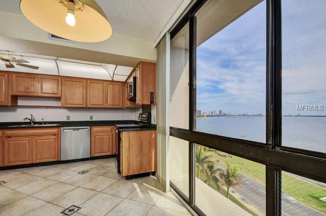 3301 BAYSHORE BOULEVARD, TAMPA, Florida 33629, 3 Bedrooms Bedrooms, 6 Rooms Rooms,3 BathroomsBathrooms,Residential,For sale,BAYSHORE,T2928177