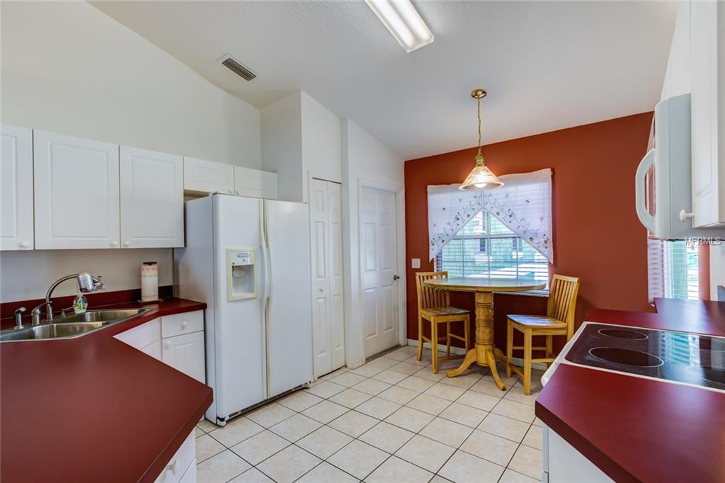 2490 W MOONLIGHT LANE, EUSTIS, Florida 32726, 3 Bedrooms Bedrooms, 8 Rooms Rooms,2 BathroomsBathrooms,Residential,For sale,MOONLIGHT,G4852767