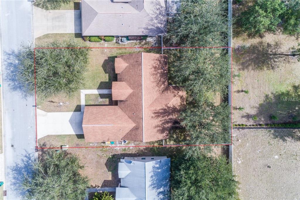 2490 W MOONLIGHT LANE, EUSTIS, Florida 32726, 3 Bedrooms Bedrooms, 8 Rooms Rooms,2 BathroomsBathrooms,Residential,For sale,MOONLIGHT,G4852767