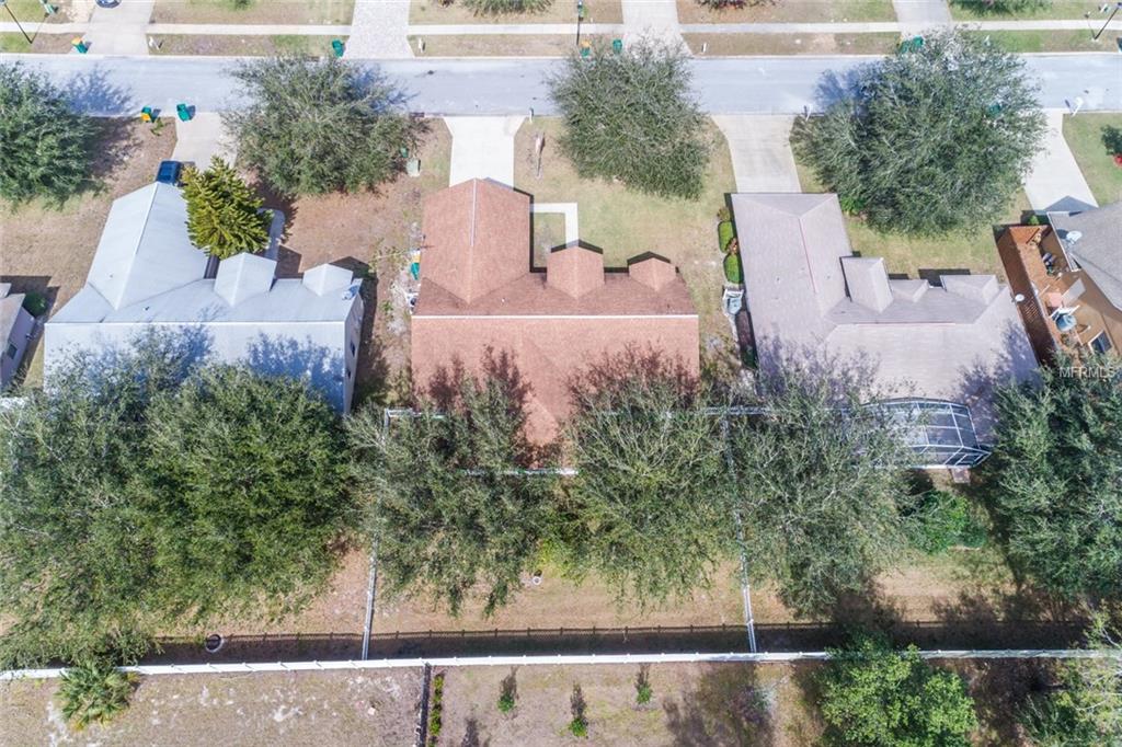 2490 W MOONLIGHT LANE, EUSTIS, Florida 32726, 3 Bedrooms Bedrooms, 8 Rooms Rooms,2 BathroomsBathrooms,Residential,For sale,MOONLIGHT,G4852767