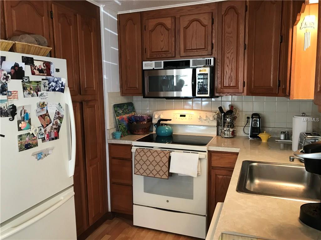 369 TAMPICO DRIVE, PALMETTO, Florida 34221, 2 Bedrooms Bedrooms, 5 Rooms Rooms,2 BathroomsBathrooms,Residential,For sale,TAMPICO,A4210025