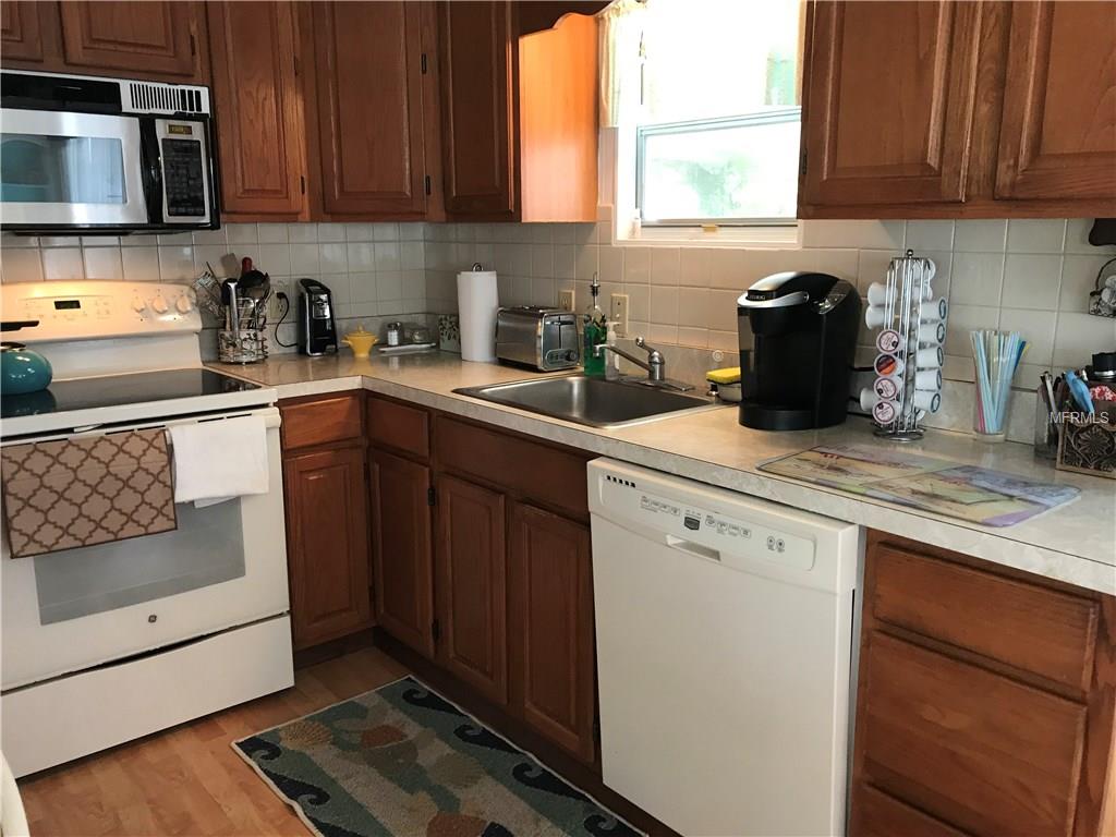 369 TAMPICO DRIVE, PALMETTO, Florida 34221, 2 Bedrooms Bedrooms, 5 Rooms Rooms,2 BathroomsBathrooms,Residential,For sale,TAMPICO,A4210025