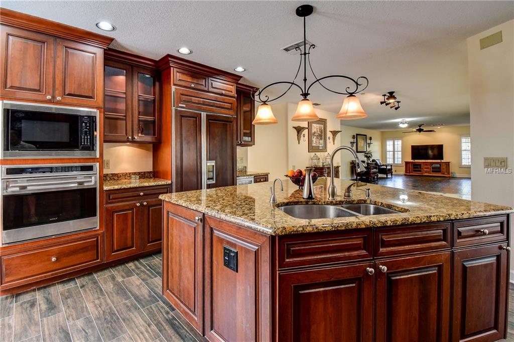 1611 HAMPTON COURT, SAFETY HARBOR, Florida 34695, 5 Bedrooms Bedrooms, 12 Rooms Rooms,3 BathroomsBathrooms,Residential,For sale,HAMPTON,U7847597