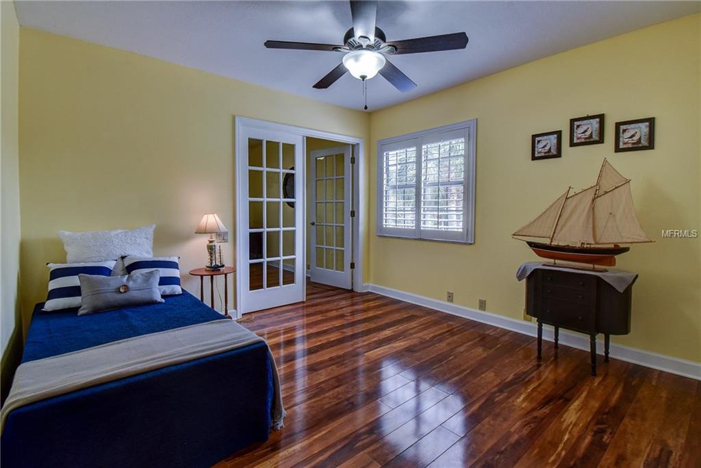 1611 HAMPTON COURT, SAFETY HARBOR, Florida 34695, 5 Bedrooms Bedrooms, 12 Rooms Rooms,3 BathroomsBathrooms,Residential,For sale,HAMPTON,U7847597