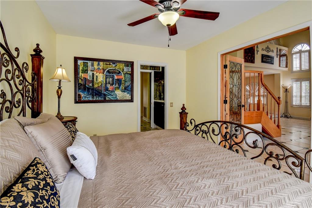 1611 HAMPTON COURT, SAFETY HARBOR, Florida 34695, 5 Bedrooms Bedrooms, 12 Rooms Rooms,3 BathroomsBathrooms,Residential,For sale,HAMPTON,U7847597