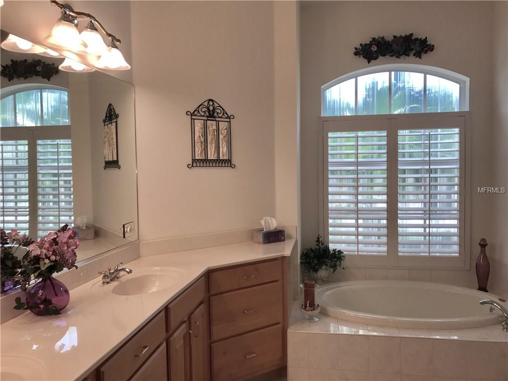 959 CHICKADEE DRIVE, VENICE, Florida 34285, 3 Bedrooms Bedrooms, 7 Rooms Rooms,2 BathroomsBathrooms,Residential,For sale,CHICKADEE,N5913060