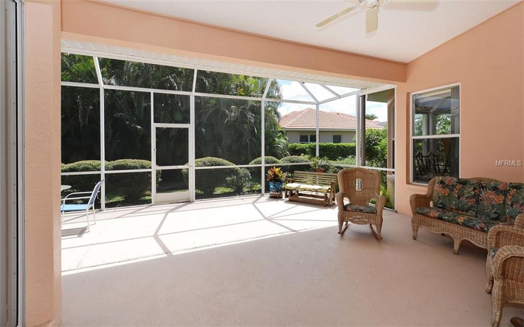 668 SAWGRASS BRIDGE ROAD, VENICE, Florida 34292, 4 Bedrooms Bedrooms, 9 Rooms Rooms,3 BathroomsBathrooms,Residential,For sale,SAWGRASS BRIDGE,N5913893