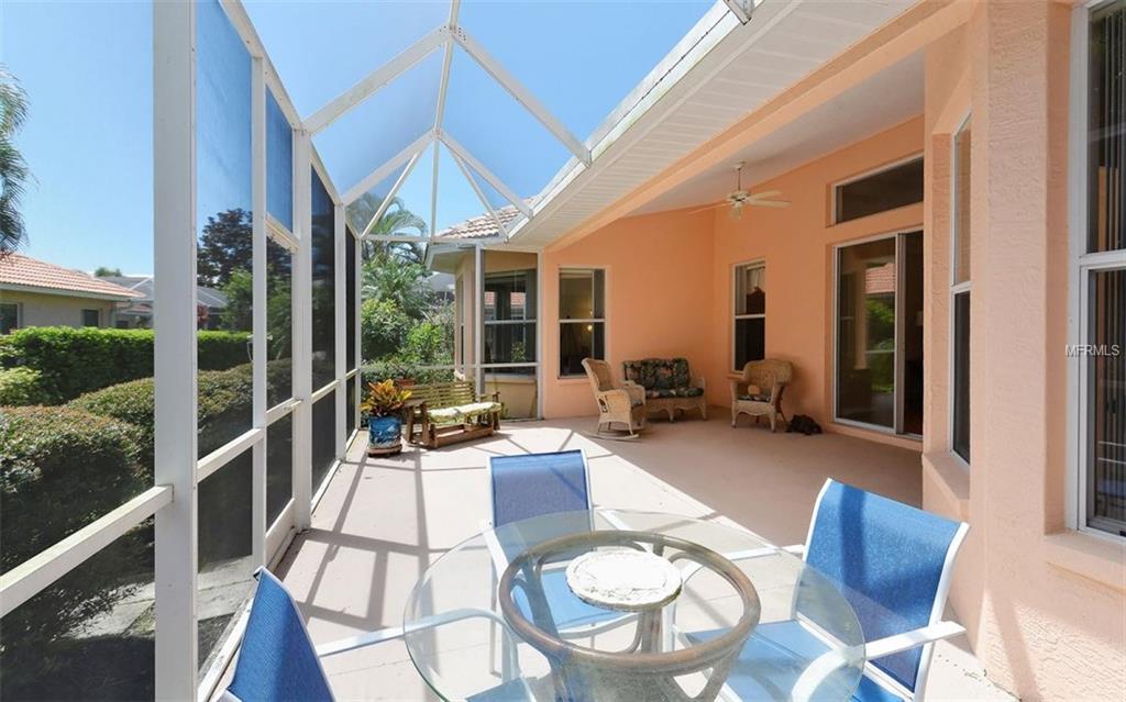 668 SAWGRASS BRIDGE ROAD, VENICE, Florida 34292, 4 Bedrooms Bedrooms, 9 Rooms Rooms,3 BathroomsBathrooms,Residential,For sale,SAWGRASS BRIDGE,N5913893