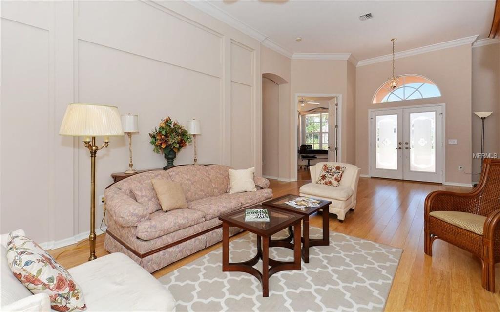 668 SAWGRASS BRIDGE ROAD, VENICE, Florida 34292, 4 Bedrooms Bedrooms, 9 Rooms Rooms,3 BathroomsBathrooms,Residential,For sale,SAWGRASS BRIDGE,N5913893