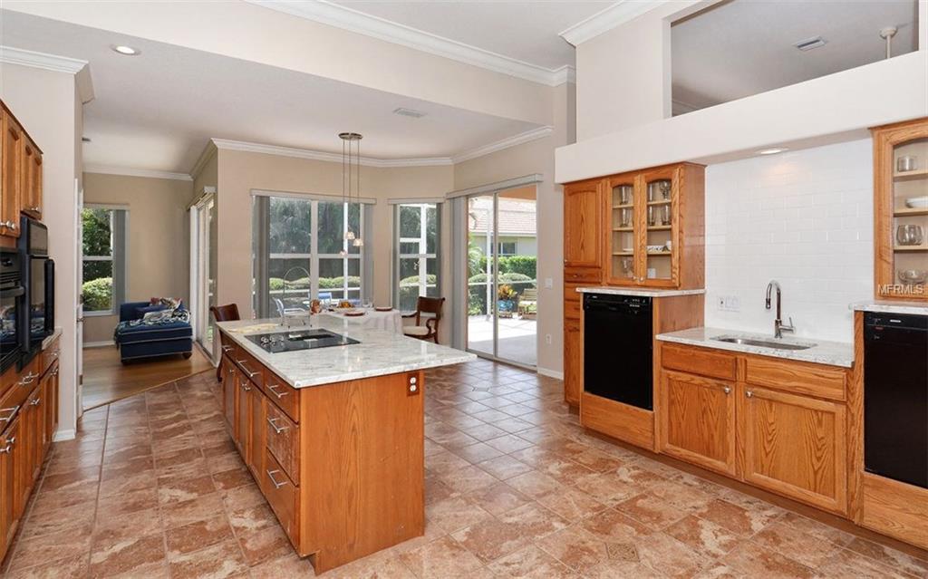 668 SAWGRASS BRIDGE ROAD, VENICE, Florida 34292, 4 Bedrooms Bedrooms, 9 Rooms Rooms,3 BathroomsBathrooms,Residential,For sale,SAWGRASS BRIDGE,N5913893