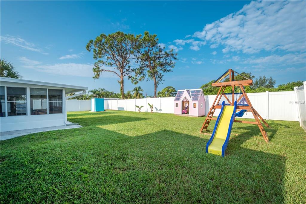 1240 DRURY LANE, ENGLEWOOD, Florida 34224, 2 Bedrooms Bedrooms, 5 Rooms Rooms,2 BathroomsBathrooms,Residential,For sale,DRURY,D5920217