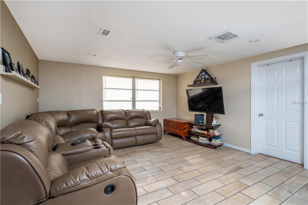 1240 DRURY LANE, ENGLEWOOD, Florida 34224, 2 Bedrooms Bedrooms, 5 Rooms Rooms,2 BathroomsBathrooms,Residential,For sale,DRURY,D5920217