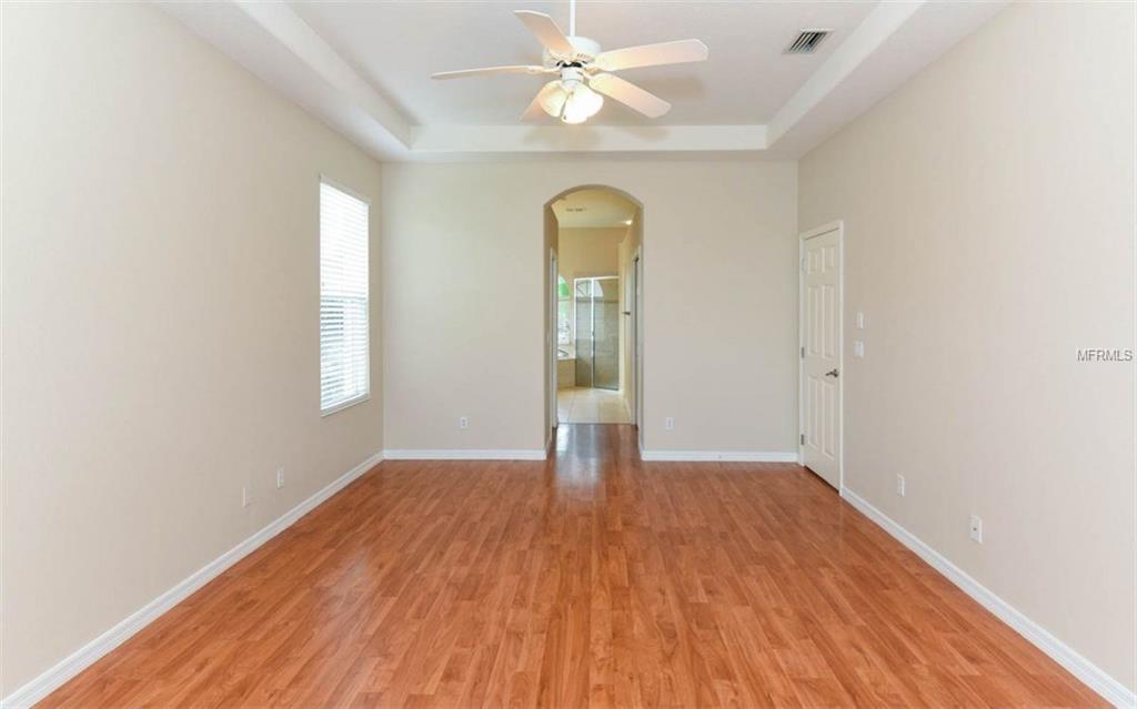 8275 BARTON FARMS BOULEVARD, SARASOTA, Florida 34240, 4 Bedrooms Bedrooms, 8 Rooms Rooms,3 BathroomsBathrooms,Residential,For sale,BARTON FARMS,A4198654