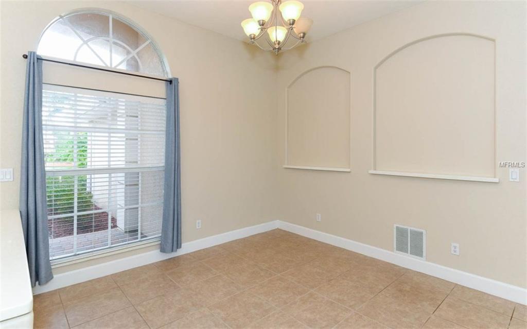 8275 BARTON FARMS BOULEVARD, SARASOTA, Florida 34240, 4 Bedrooms Bedrooms, 8 Rooms Rooms,3 BathroomsBathrooms,Residential,For sale,BARTON FARMS,A4198654