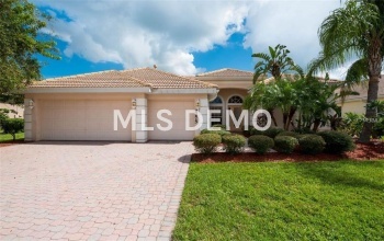 8275 BARTON FARMS BOULEVARD, SARASOTA, Florida 34240, 4 Bedrooms Bedrooms, 8 Rooms Rooms,3 BathroomsBathrooms,Residential,For sale,BARTON FARMS,A4198654