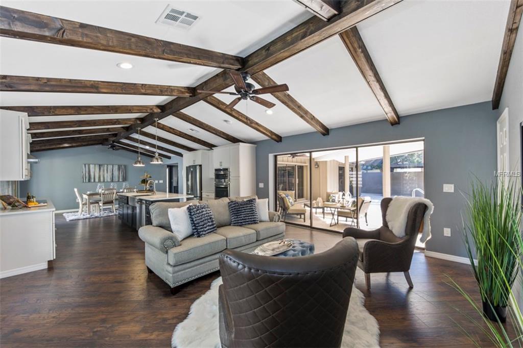 1809 BUCCANEER TERRACE, SARASOTA, Florida 34231, 3 Bedrooms Bedrooms, 7 Rooms Rooms,3 BathroomsBathrooms,Residential,For sale,BUCCANEER,A4204359