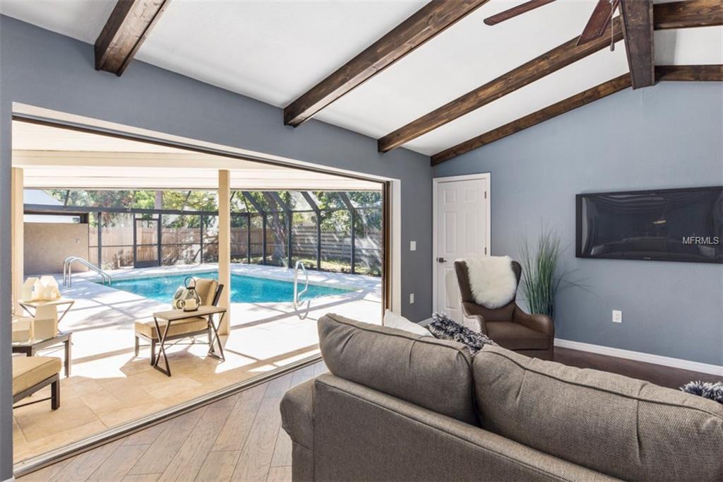 1809 BUCCANEER TERRACE, SARASOTA, Florida 34231, 3 Bedrooms Bedrooms, 7 Rooms Rooms,3 BathroomsBathrooms,Residential,For sale,BUCCANEER,A4204359