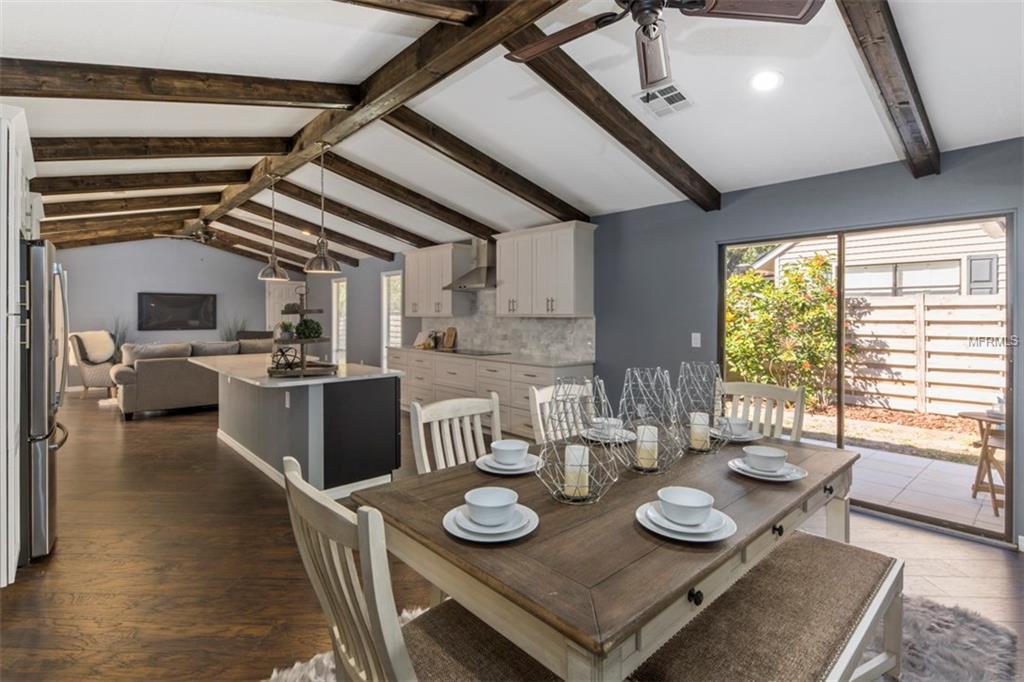 1809 BUCCANEER TERRACE, SARASOTA, Florida 34231, 3 Bedrooms Bedrooms, 7 Rooms Rooms,3 BathroomsBathrooms,Residential,For sale,BUCCANEER,A4204359