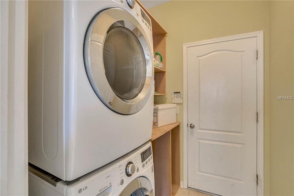 3660 MADBURY CIRCLE, LAKELAND, Florida 33810, 4 Bedrooms Bedrooms, 7 Rooms Rooms,3 BathroomsBathrooms,Residential,For sale,MADBURY,O5553586