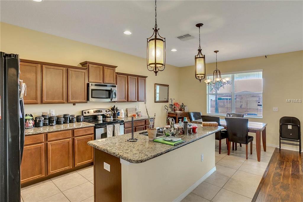 3660 MADBURY CIRCLE, LAKELAND, Florida 33810, 4 Bedrooms Bedrooms, 7 Rooms Rooms,3 BathroomsBathrooms,Residential,For sale,MADBURY,O5553586