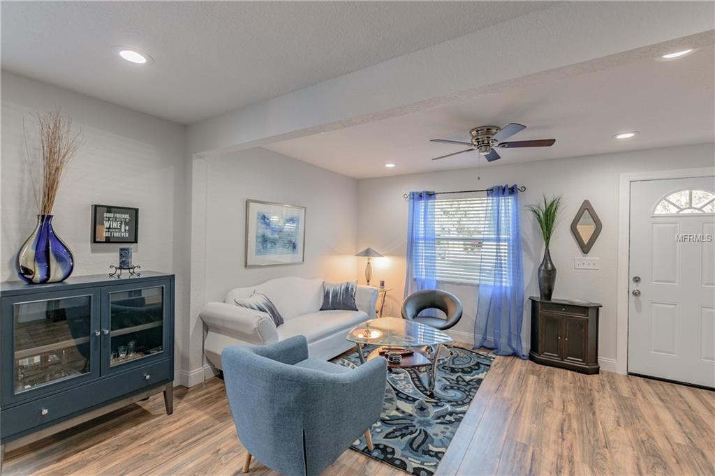 8310 EL PORTAL DR, TAMPA, Florida 33604, 3 Bedrooms Bedrooms, 5 Rooms Rooms,2 BathroomsBathrooms,Residential,For sale,EL PORTAL DR,T2924675