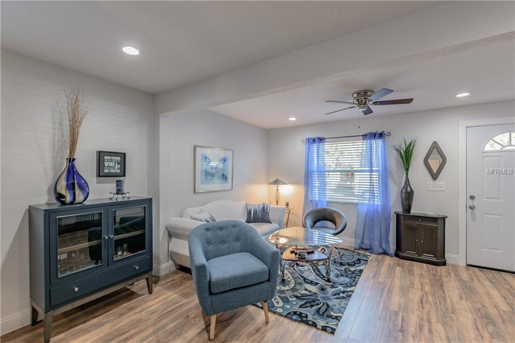 8310 EL PORTAL DR, TAMPA, Florida 33604, 3 Bedrooms Bedrooms, 5 Rooms Rooms,2 BathroomsBathrooms,Residential,For sale,EL PORTAL DR,T2924675