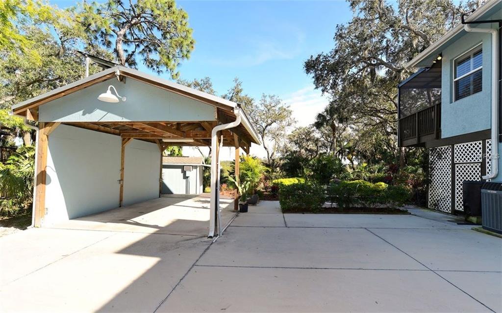 3109 51ST STREET E, BRADENTON, Florida 34208, 3 Bedrooms Bedrooms, 6 Rooms Rooms,3 BathroomsBathrooms,Residential,For sale,51ST,A4208191