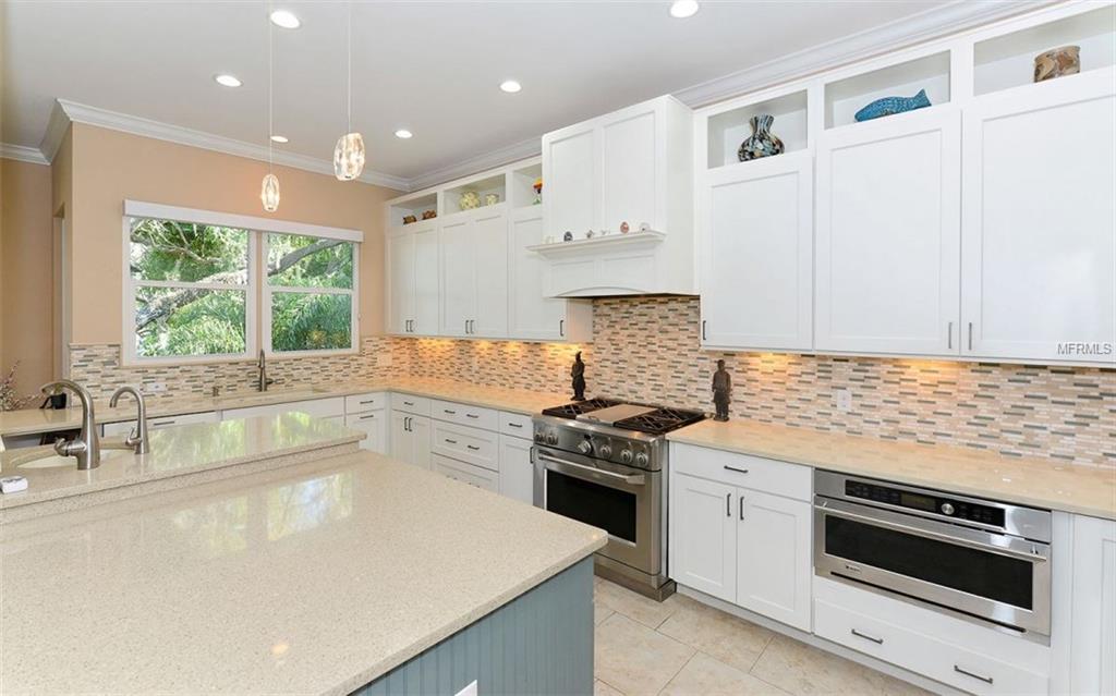 3109 51ST STREET E, BRADENTON, Florida 34208, 3 Bedrooms Bedrooms, 6 Rooms Rooms,3 BathroomsBathrooms,Residential,For sale,51ST,A4208191