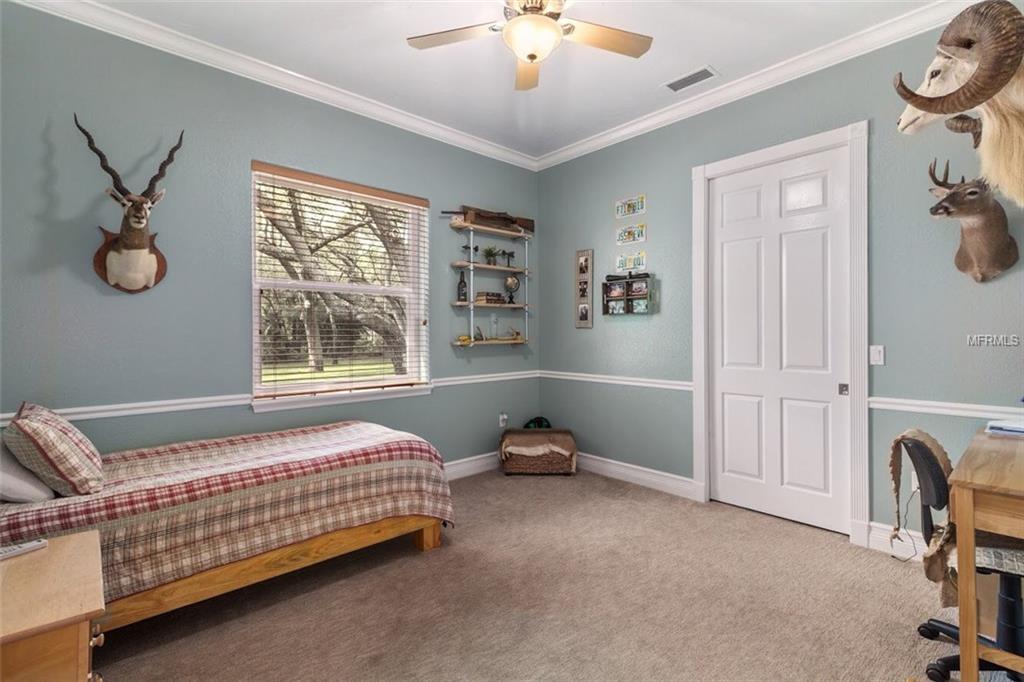 4646 HIDDEN FOREST DRIVE, SARASOTA, Florida 34235, 4 Bedrooms Bedrooms, 13 Rooms Rooms,3 BathroomsBathrooms,Residential,For sale,HIDDEN FOREST,A4208523