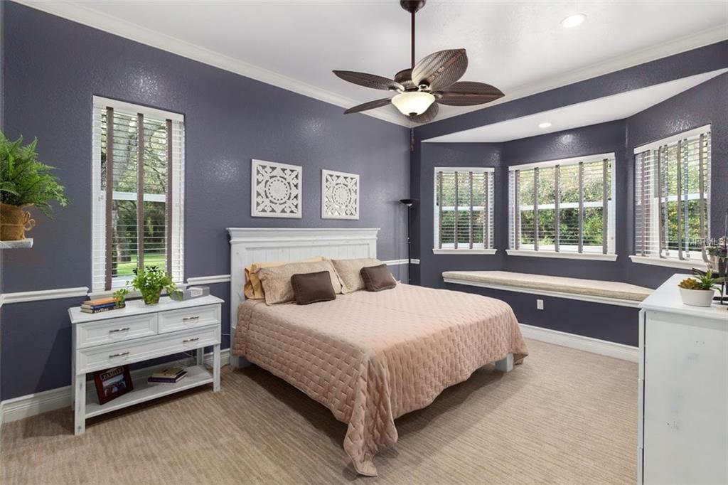 4646 HIDDEN FOREST DRIVE, SARASOTA, Florida 34235, 4 Bedrooms Bedrooms, 13 Rooms Rooms,3 BathroomsBathrooms,Residential,For sale,HIDDEN FOREST,A4208523