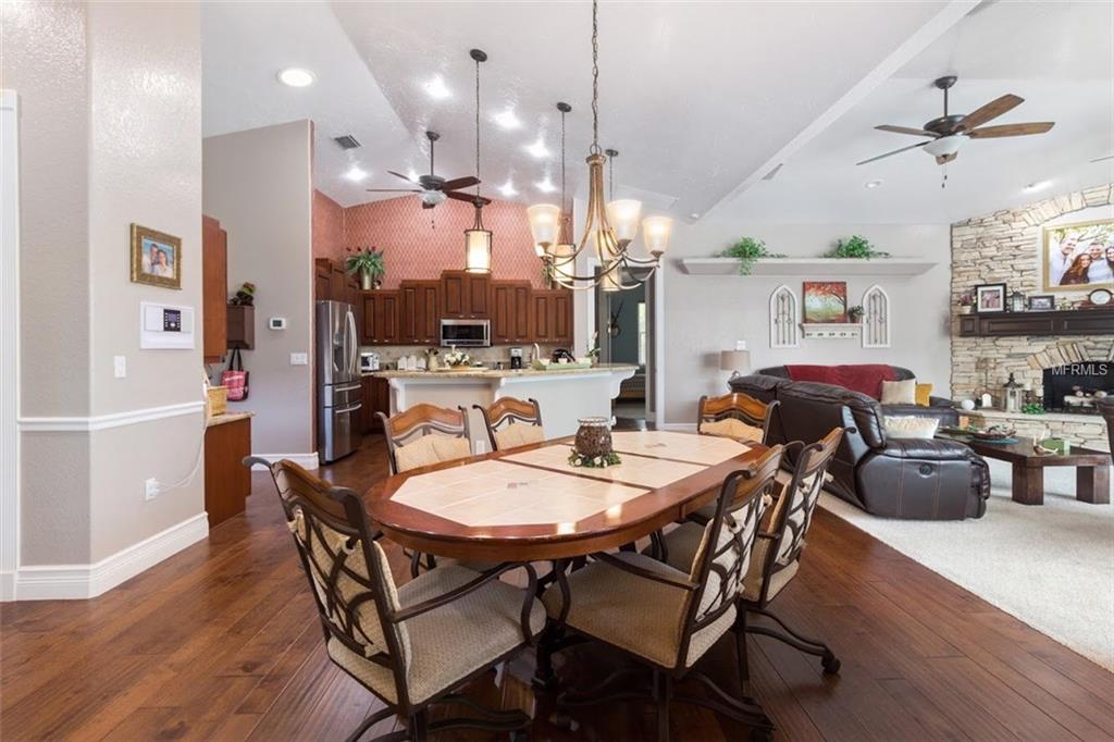 4646 HIDDEN FOREST DRIVE, SARASOTA, Florida 34235, 4 Bedrooms Bedrooms, 13 Rooms Rooms,3 BathroomsBathrooms,Residential,For sale,HIDDEN FOREST,A4208523