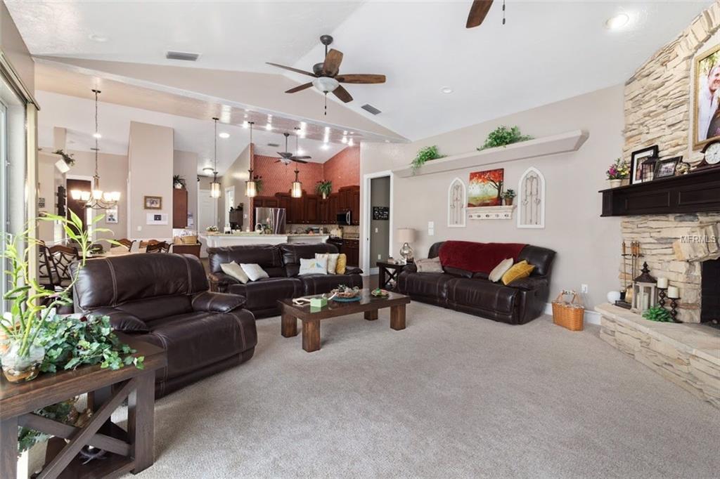 4646 HIDDEN FOREST DRIVE, SARASOTA, Florida 34235, 4 Bedrooms Bedrooms, 13 Rooms Rooms,3 BathroomsBathrooms,Residential,For sale,HIDDEN FOREST,A4208523