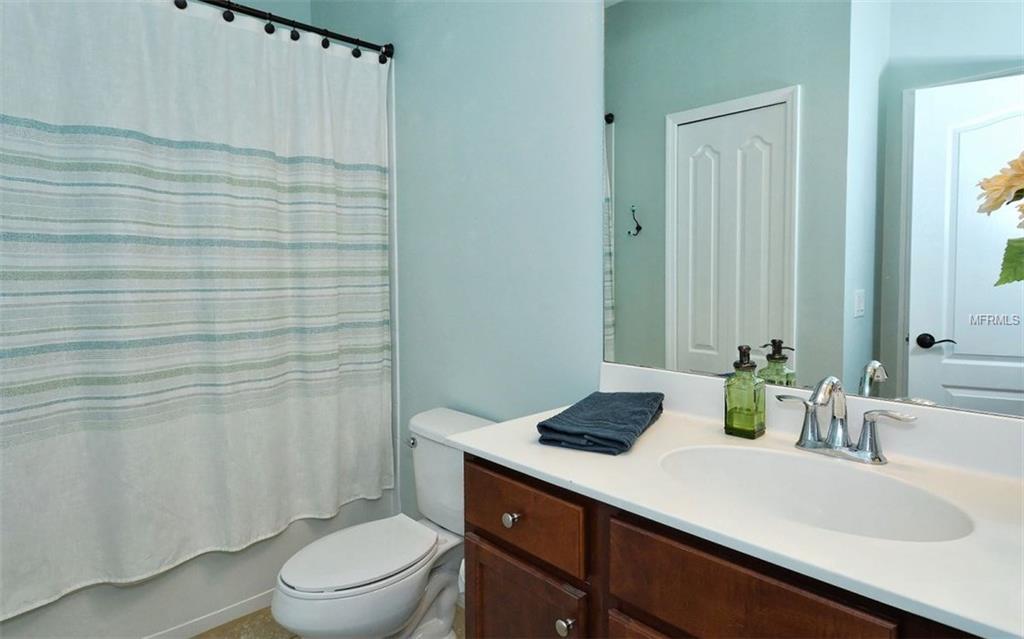 12190 WAKULLA PLACE, VENICE, Florida 34293, 3 Bedrooms Bedrooms, 8 Rooms Rooms,2 BathroomsBathrooms,Residential,For sale,WAKULLA,N5916315