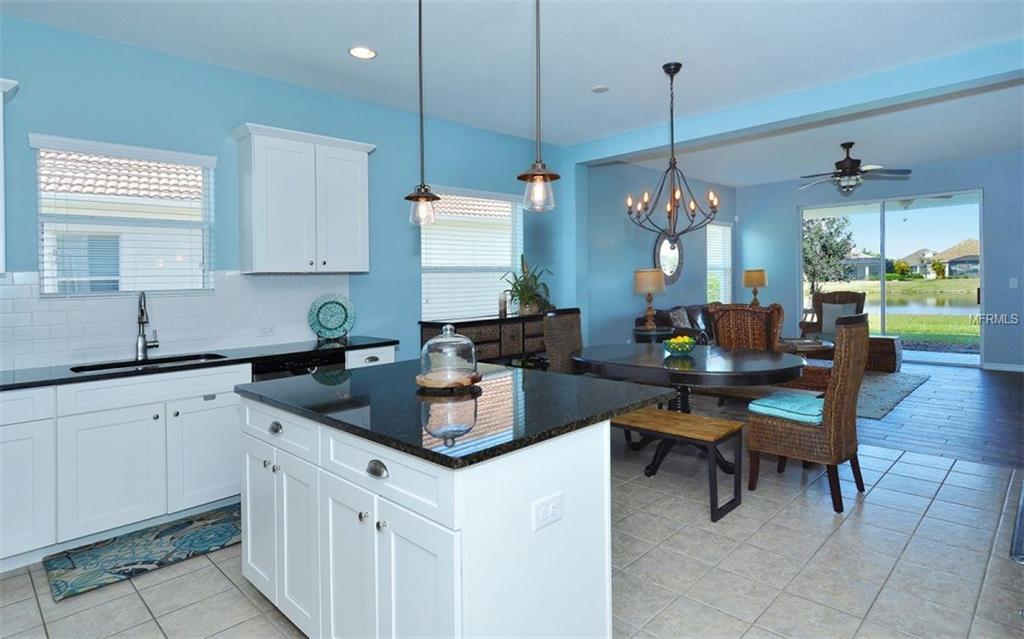 12190 WAKULLA PLACE, VENICE, Florida 34293, 3 Bedrooms Bedrooms, 8 Rooms Rooms,2 BathroomsBathrooms,Residential,For sale,WAKULLA,N5916315