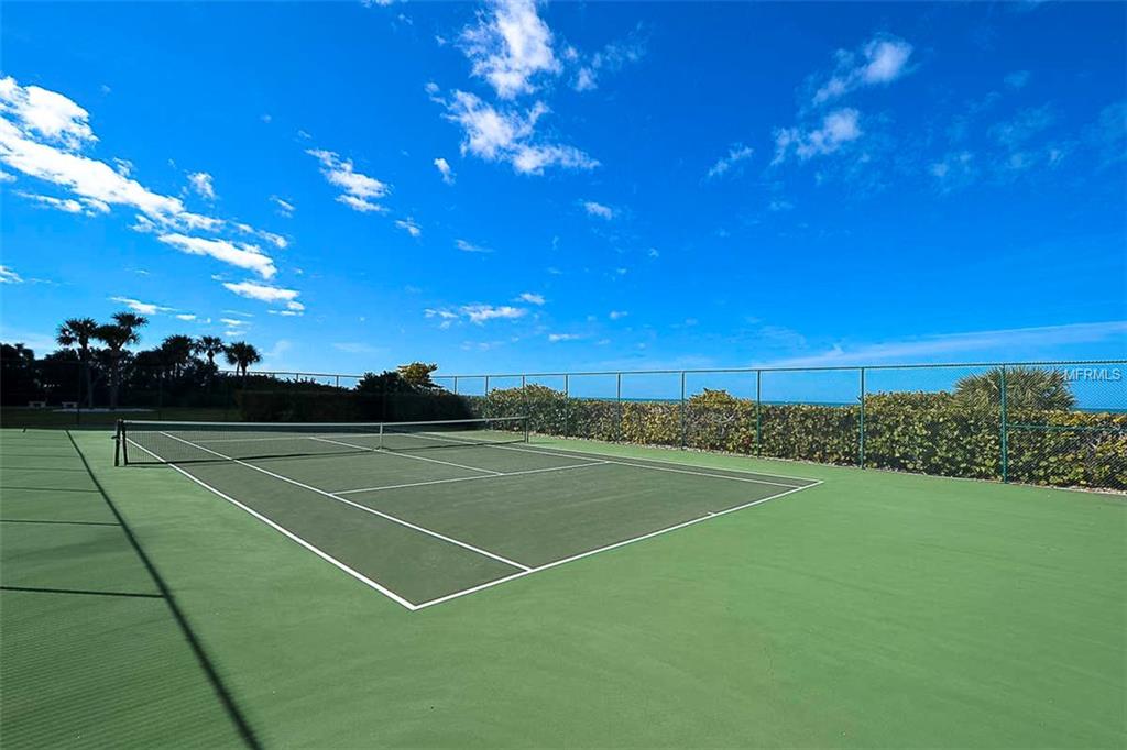 1290 GULF BOULEVARD, CLEARWATER BEACH, Florida 33767, 2 Bedrooms Bedrooms, 4 Rooms Rooms,2 BathroomsBathrooms,Residential,For sale,GULF,U7847132