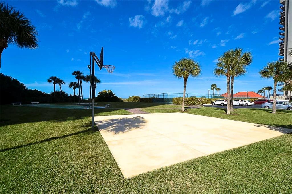 1290 GULF BOULEVARD, CLEARWATER BEACH, Florida 33767, 2 Bedrooms Bedrooms, 4 Rooms Rooms,2 BathroomsBathrooms,Residential,For sale,GULF,U7847132