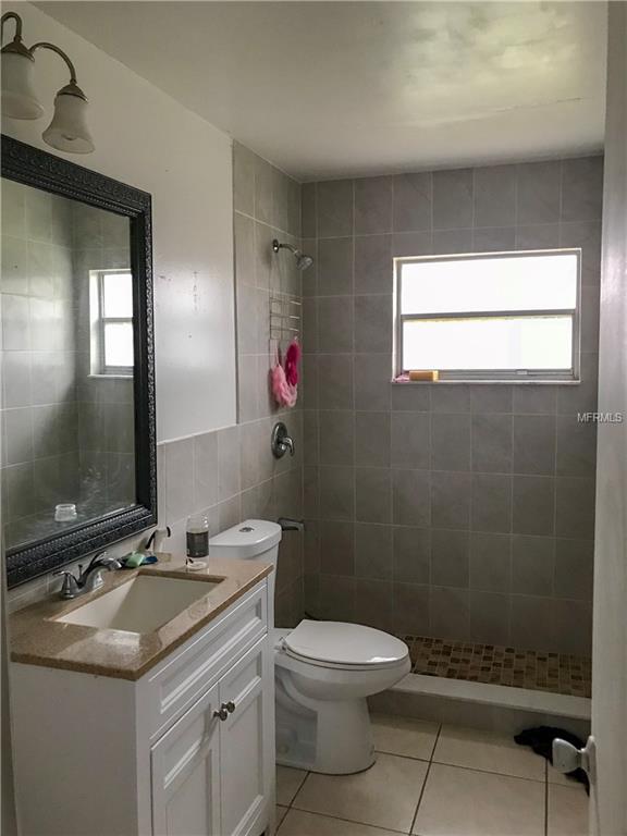 610 E MAGNOLIA STREET, KISSIMMEE, Florida 34744, 4 Bedrooms Bedrooms, 7 Rooms Rooms,2 BathroomsBathrooms,Residential,For sale,MAGNOLIA,S4857038