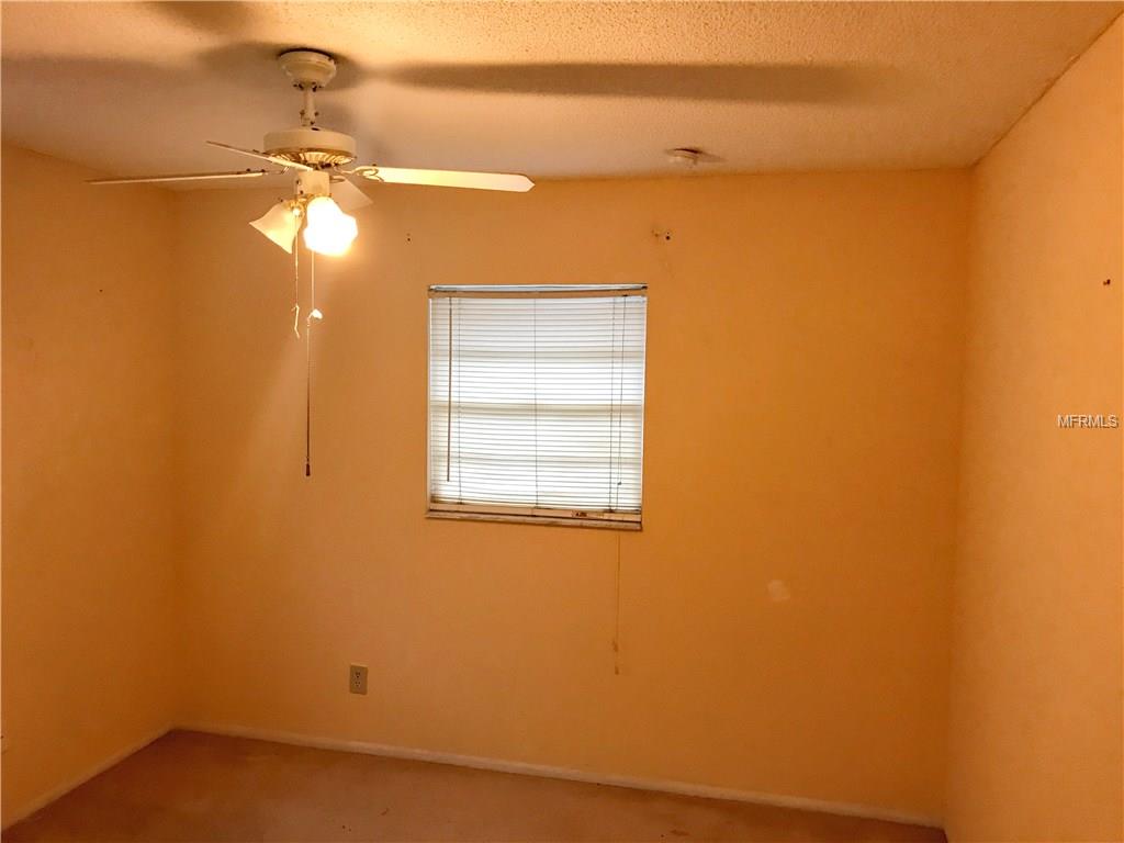 610 E MAGNOLIA STREET, KISSIMMEE, Florida 34744, 4 Bedrooms Bedrooms, 7 Rooms Rooms,2 BathroomsBathrooms,Residential,For sale,MAGNOLIA,S4857038